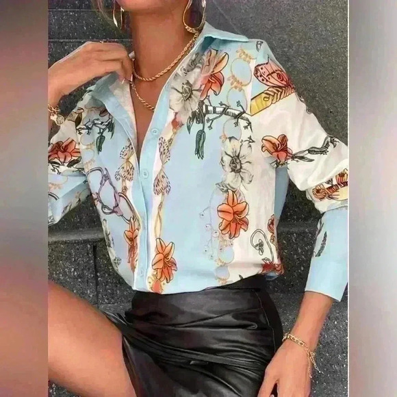 Floral And Butterfly Print Button Up Blouse Blue Sz Medium - Picture 3 of 11